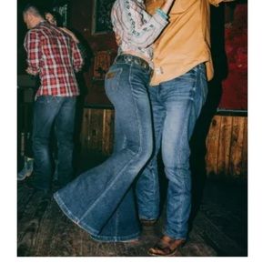 Womens Retro Premium Jean High Rise Trumpet